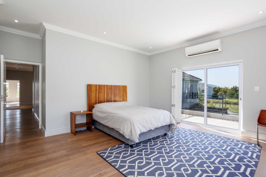 5 Bedroom Property for Sale in Val De Vie Estate Western Cape